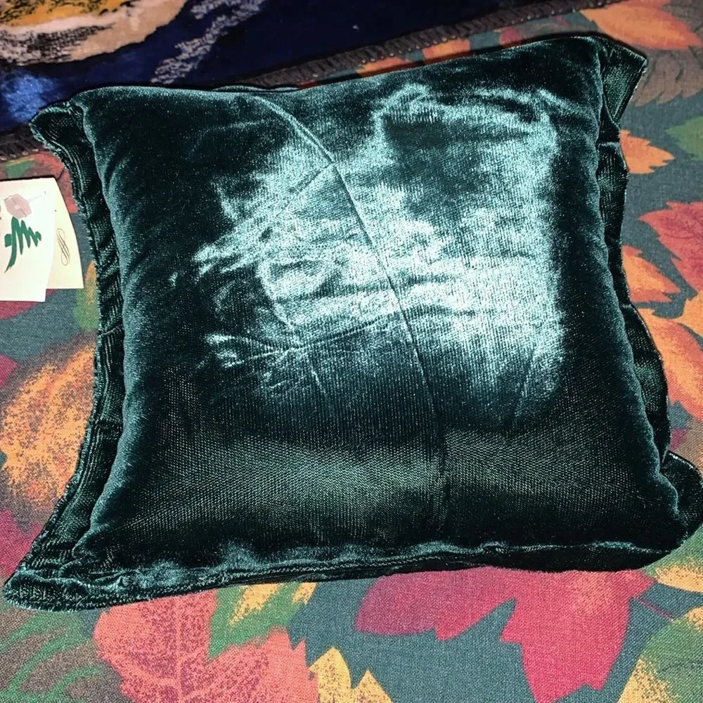 Green velvet balsam pillow